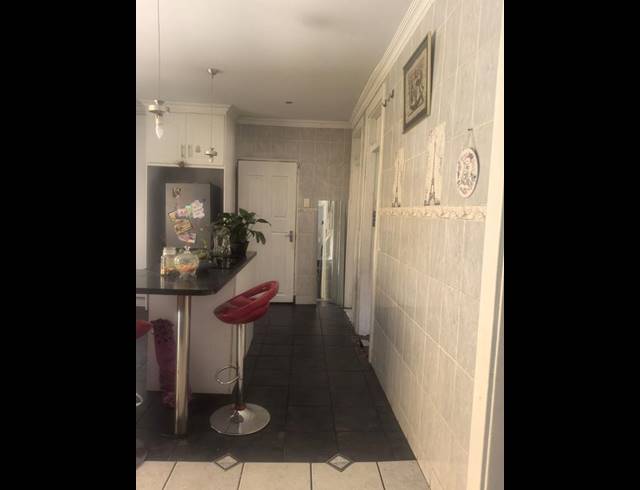 3 BEDROOM HOUSE FOR SALE IN CORONATIONVILLE
